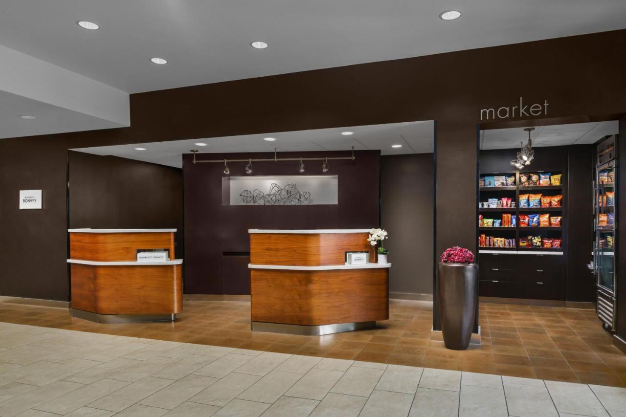 Courtyard By Marriott Dallas 3*