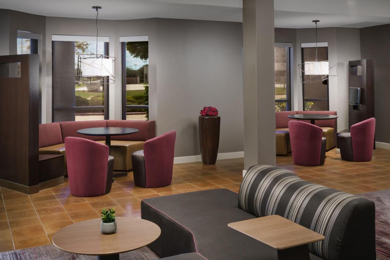 Courtyard By Marriott Dallas Hotel Lewisville