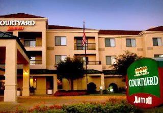 Courtyard By Marriott Dallas Hotel