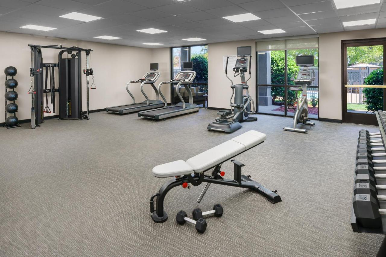 Hotel Courtyard By Marriott Dallas 3*